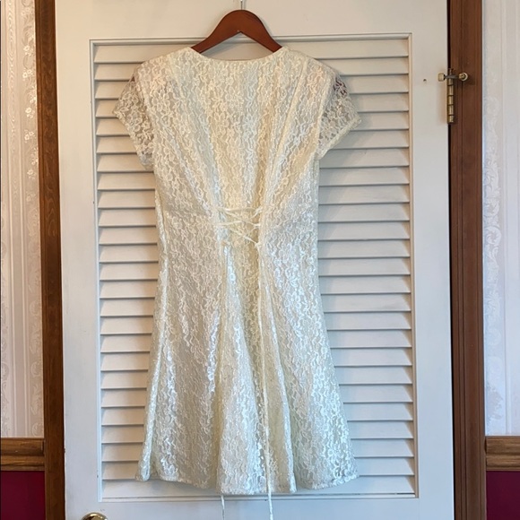 Vintage 90s lace dress - Picture 2 of 10